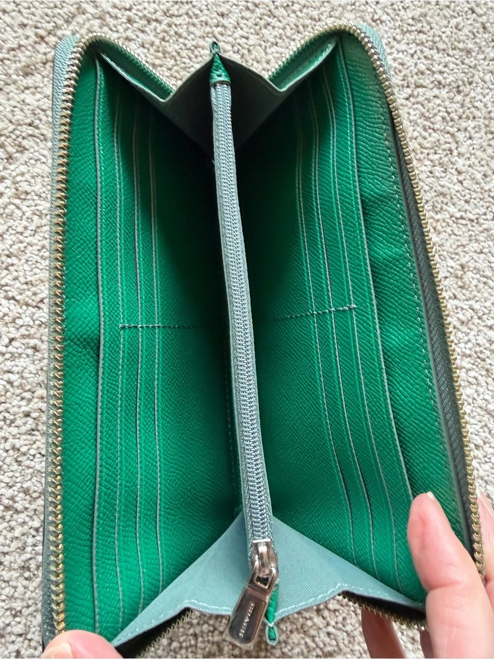 Coach 71 zip
